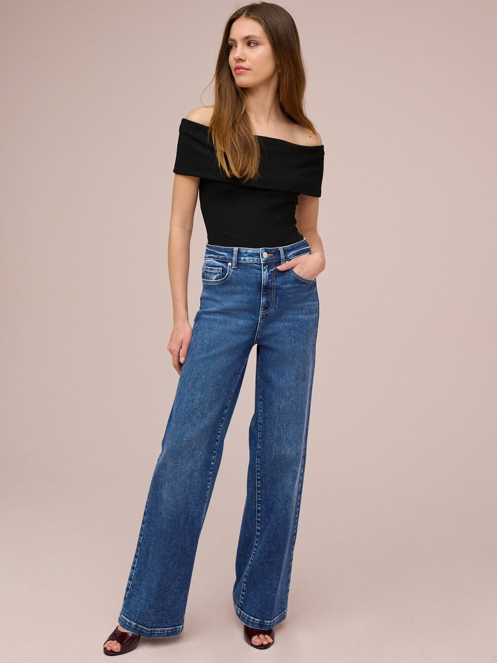 Women Dark Blue Wide Leg Jeans – Trendy High-Waist Denim for Everyday Wear in Pakistan | HARCHIZ