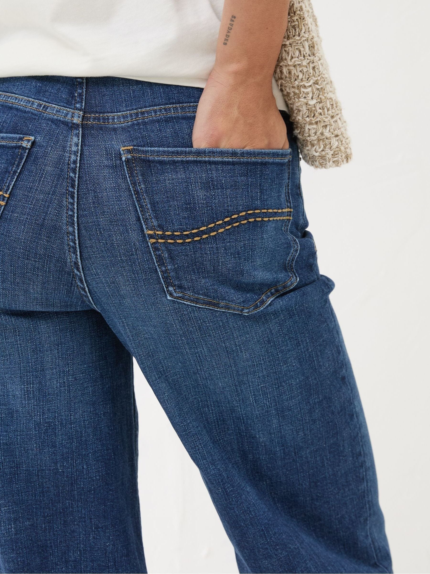 Women Fat Face Welling Blue Wide Leg Jeans – Trendy High Waist Denim for Pakistan | HARCHIZ