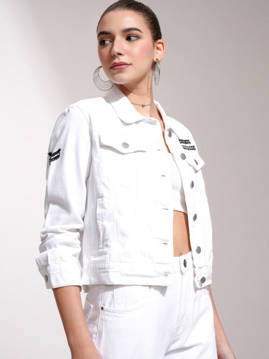 Women Denim Jacket – Trendy Everyday Layering Style for Pakistani Fashion | HARCHIZ
