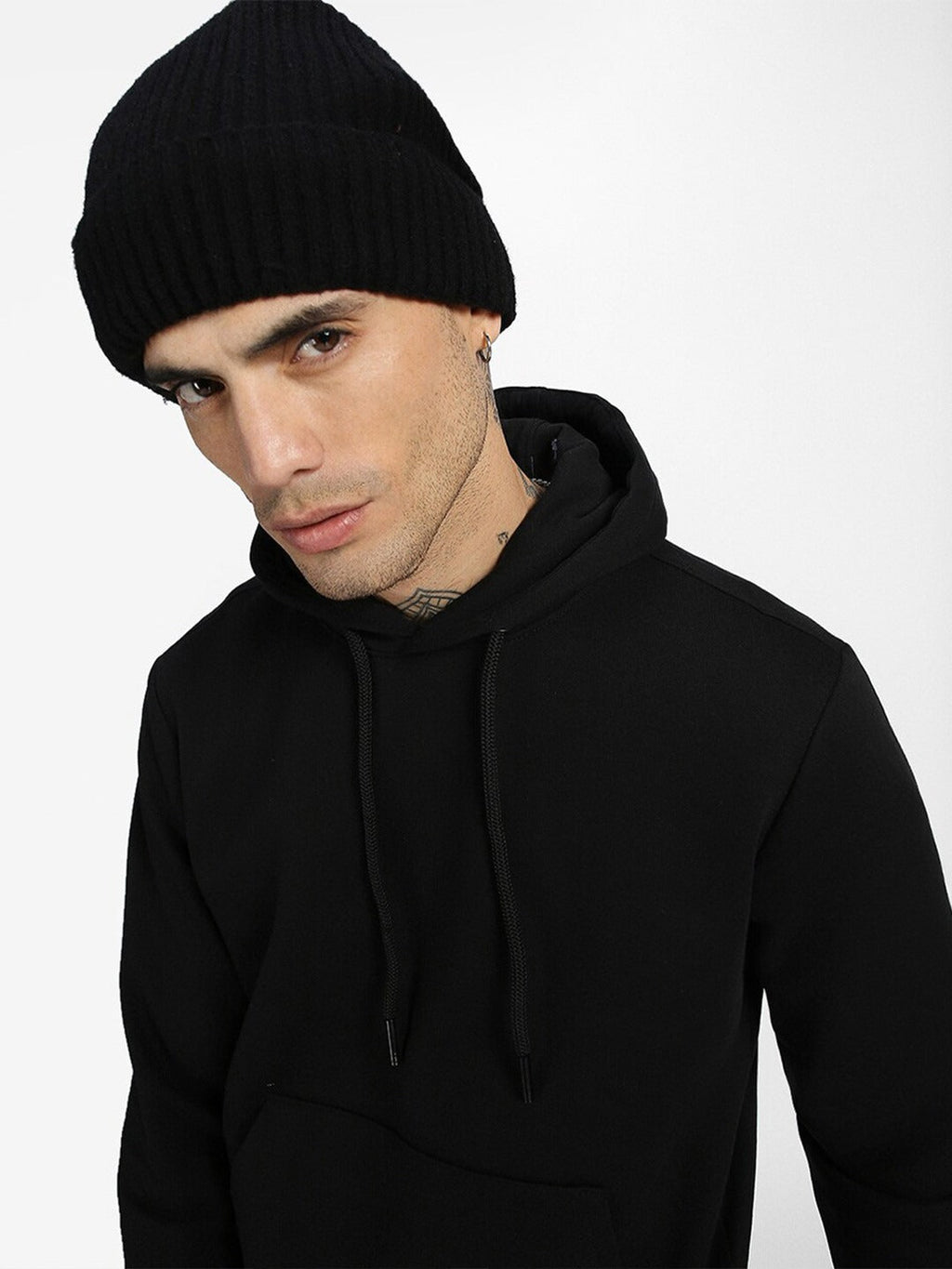 Men Black Solid Cotton Fleece Regular Fit Hooded Pullover Sweatshirt Online in Pakistan | Stylish Winter Wear