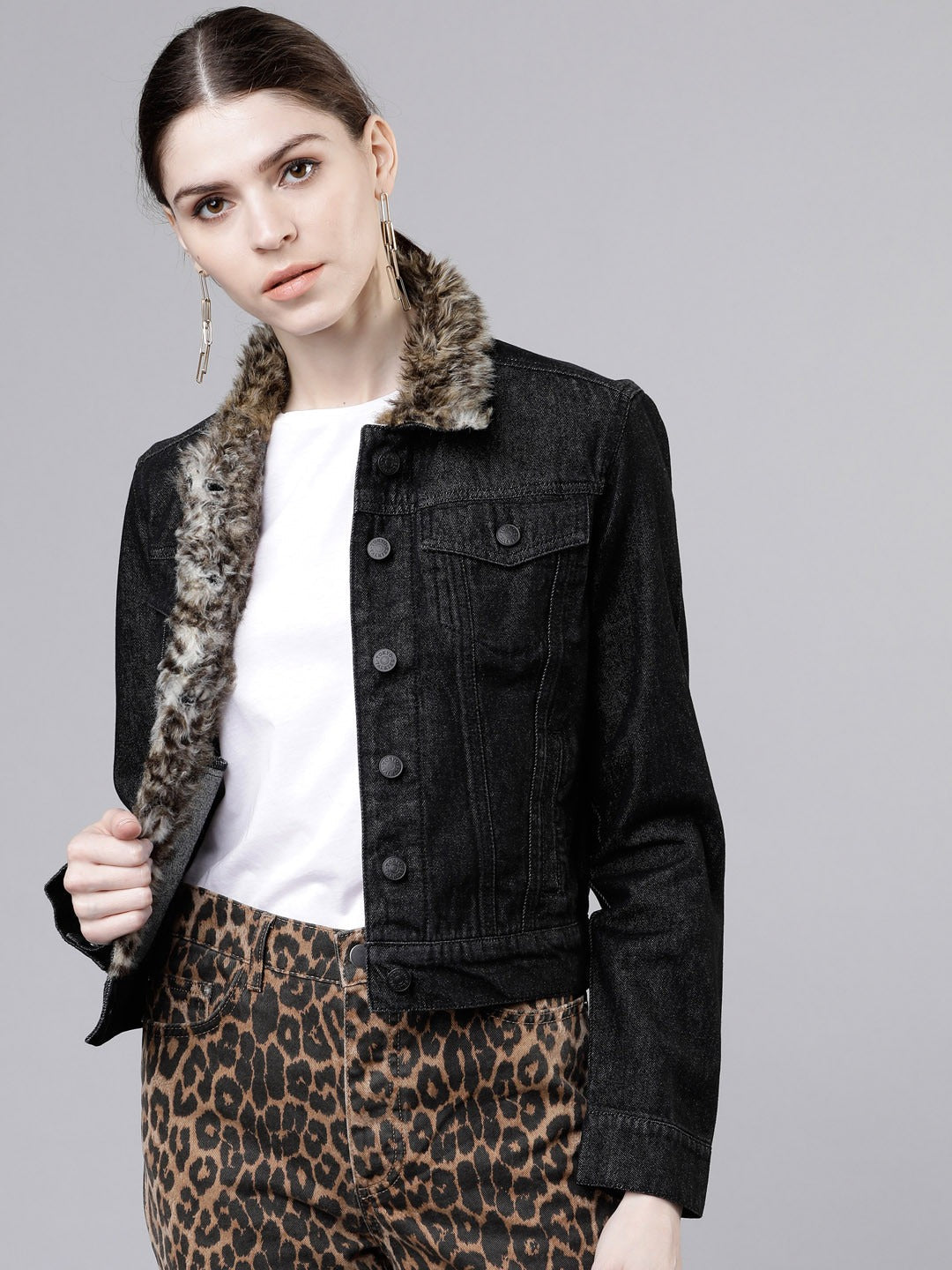 Women Black Solid Denim Jacket – Stylish Everyday Layer for Modern Pakistani Outfits | HARCHIZ