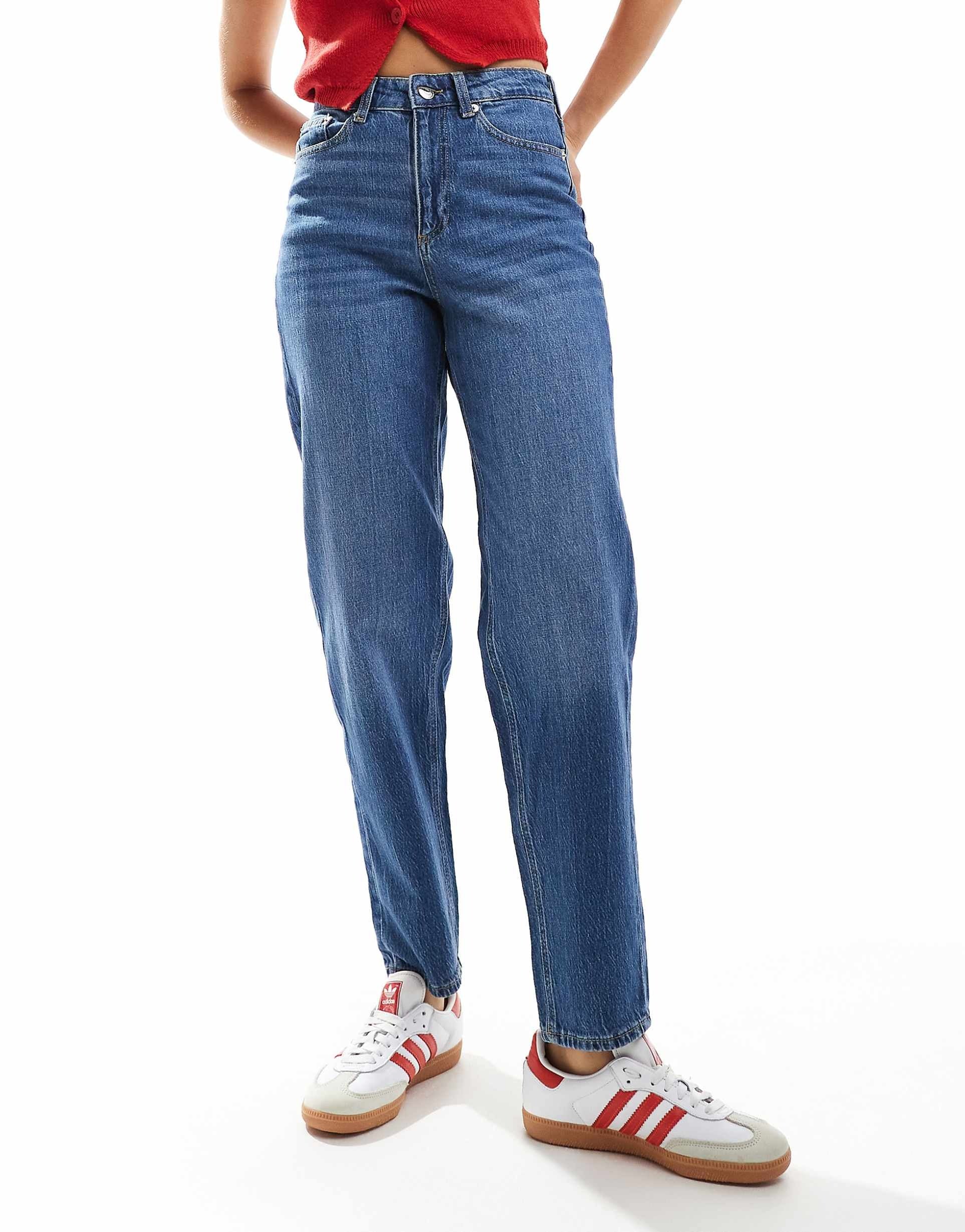 Women’s Mom Jeans in Medium Blue Denim – High Waist Relaxed Fit Jeans for Everyday Wear in Pakistan | DOCACCA