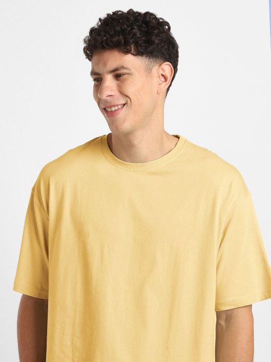 Round Neck Cotton Oversized T-Shirt for Men in Pakistan | HARCHIZ