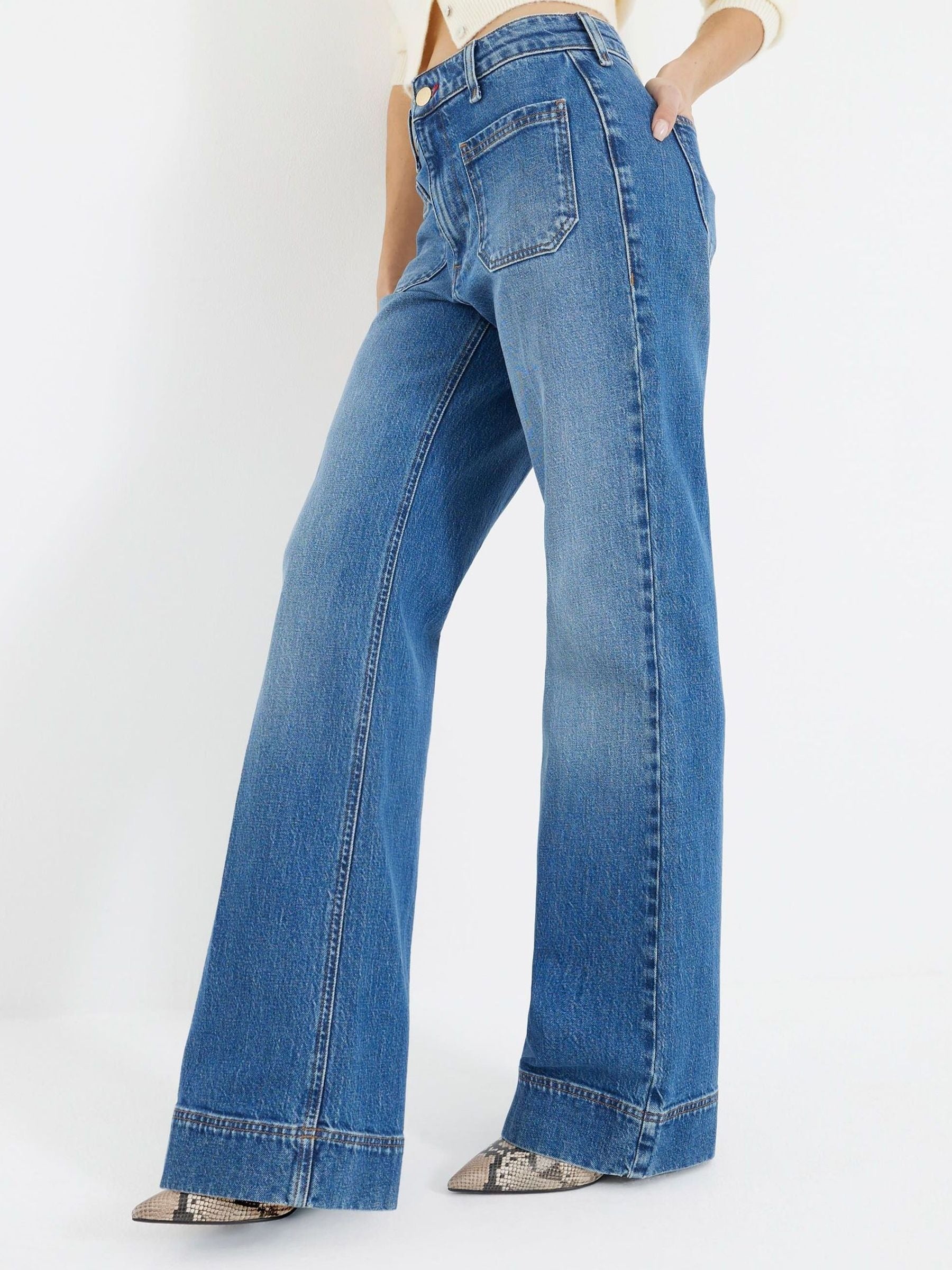 Women Rinse Blue Jersey Denim Wide Leg Trousers – Comfortable & Stylish Pants for Pakistan | HARCHIZ