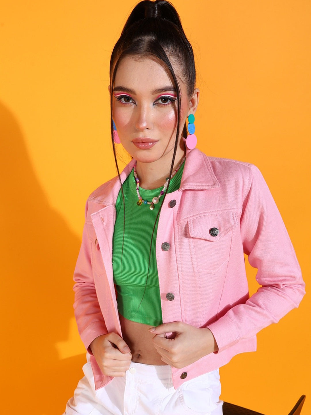 Women Crop Cotton Denim Jacket – Trendy Everyday Streetwear Layer for Pakistan | HARCHIZ