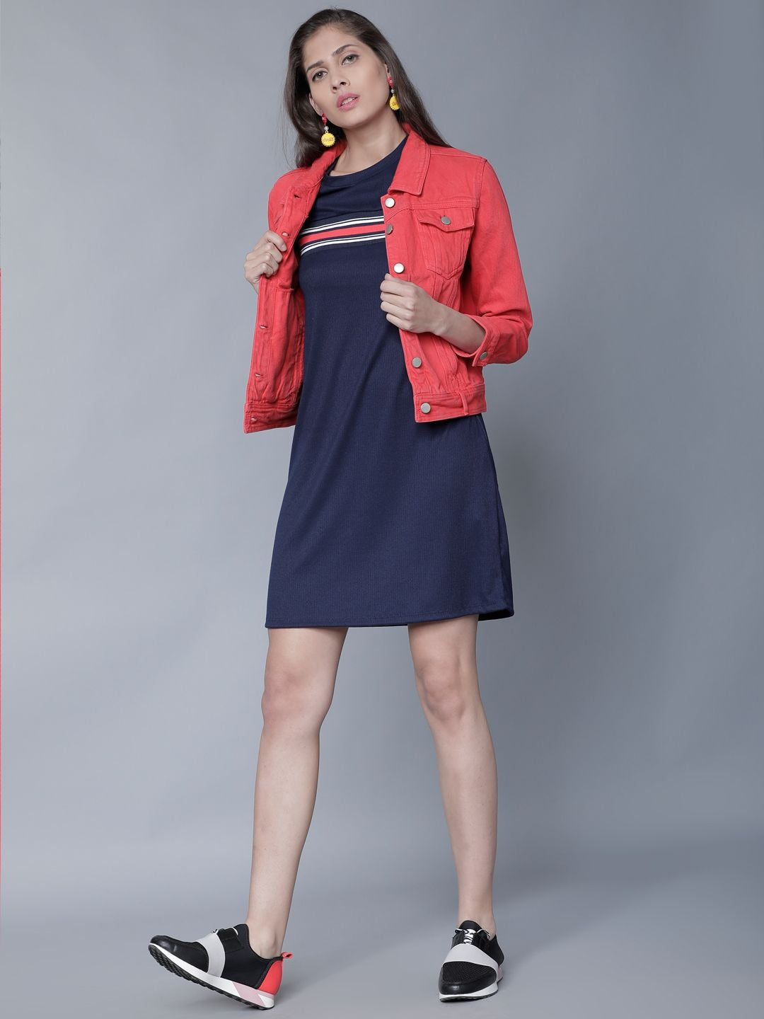 Women Red Solid Denim Jacket by HARCHIZ – Lightweight Cotton Outerwear for Pakistani Style