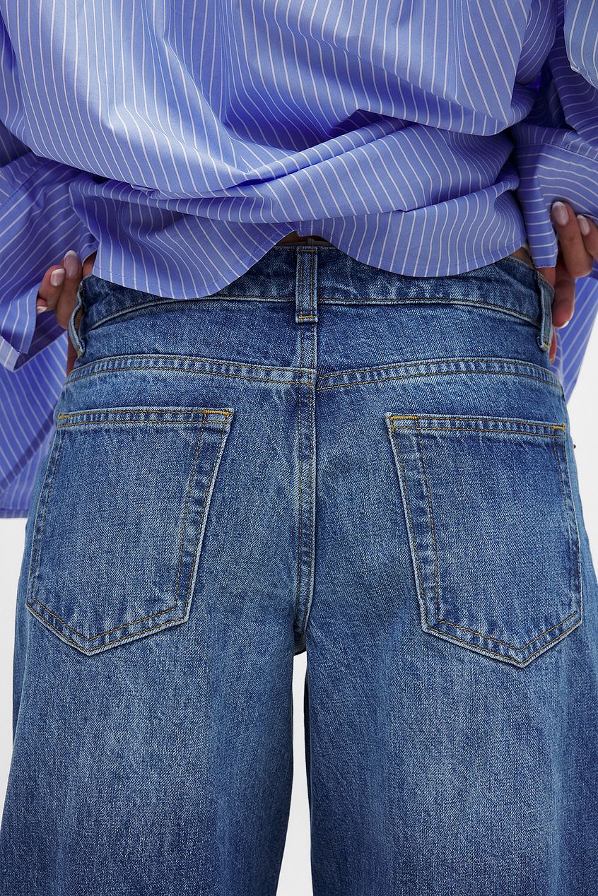 Women Mid Waist Loose Straight Denim – Comfortable Mid-Rise Straight-Leg Jeans for Everyday Pakistani Style | DOCACCA