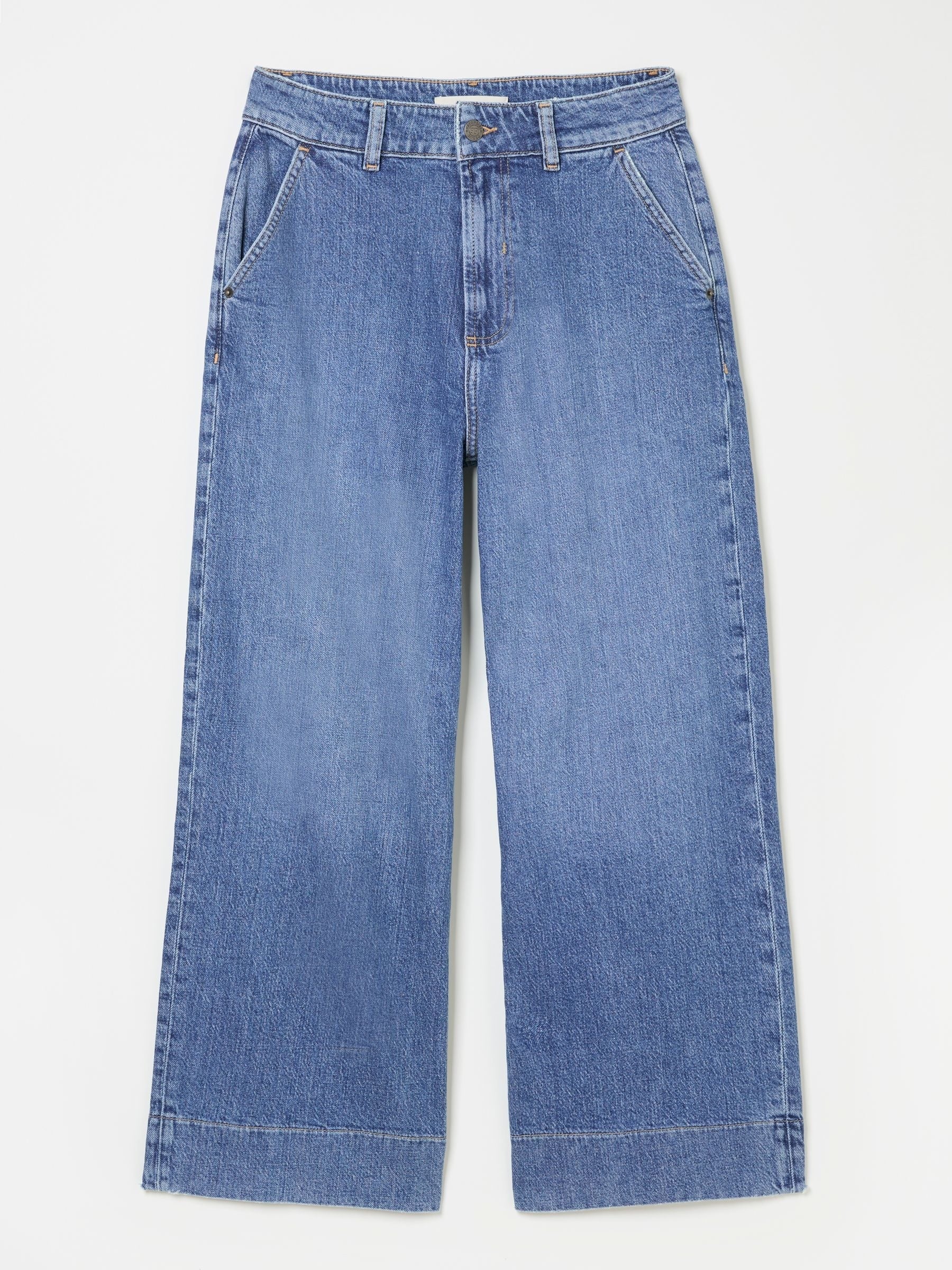 Women FatFHARCHIZ Hove Blue Denim Wide Leg Crop Jeans – Stylish Cropped Denim for Pakistani Women