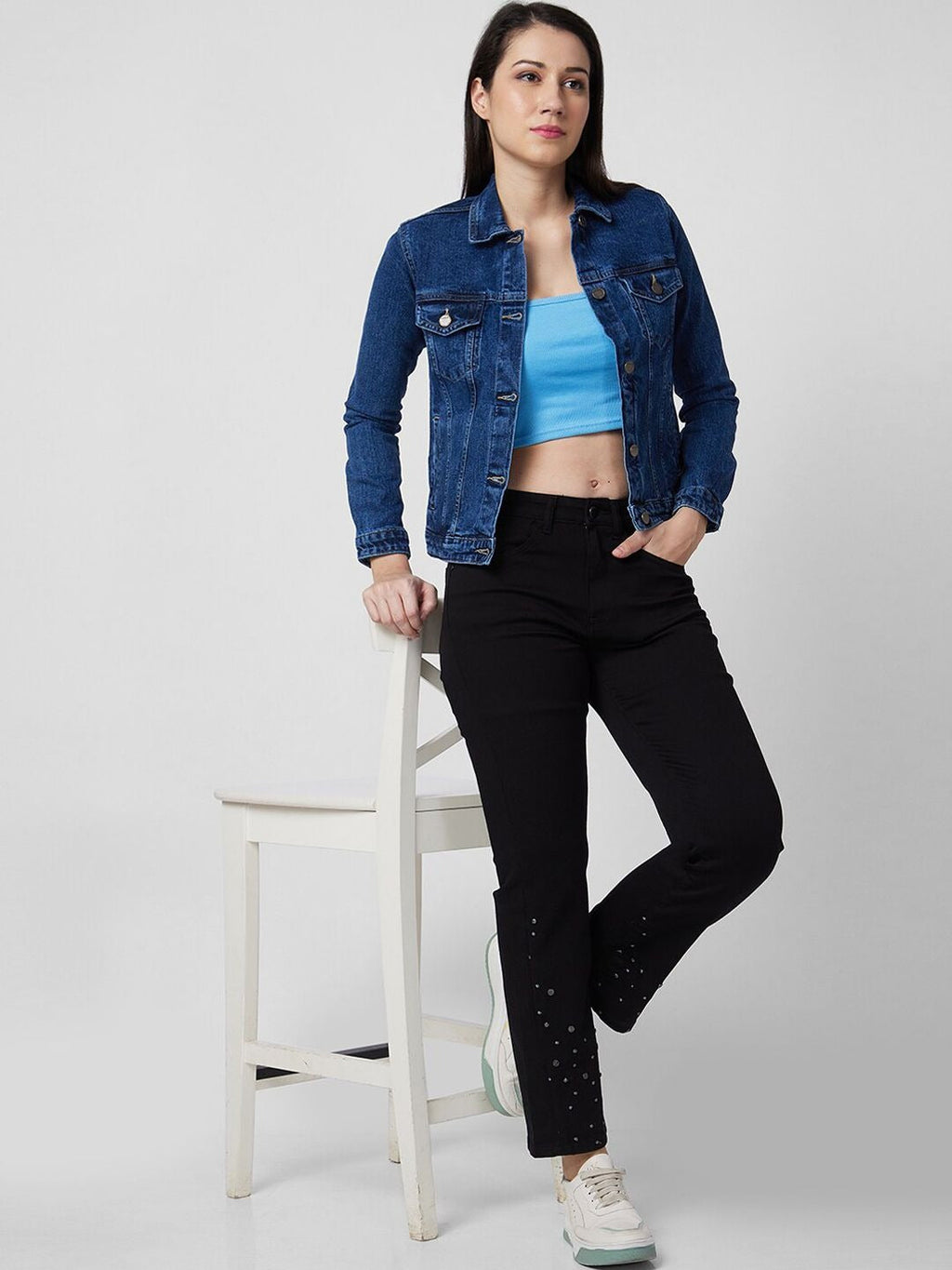Washed Cotton Crop Denim Jacket for Women – Trendy Casual Outerwear in Pakistan | HARCHIZ