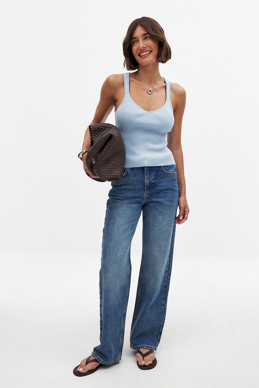 Women Mid Waist Straight Jeans – Classic Straight-Leg Denim for Daily Style in Pakistan | HARCHIZ