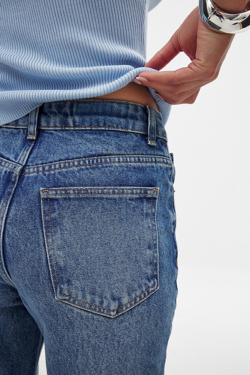 Women Mid Waist Straight Jeans – Classic Straight-Leg Denim for Daily Style in Pakistan | HARCHIZ