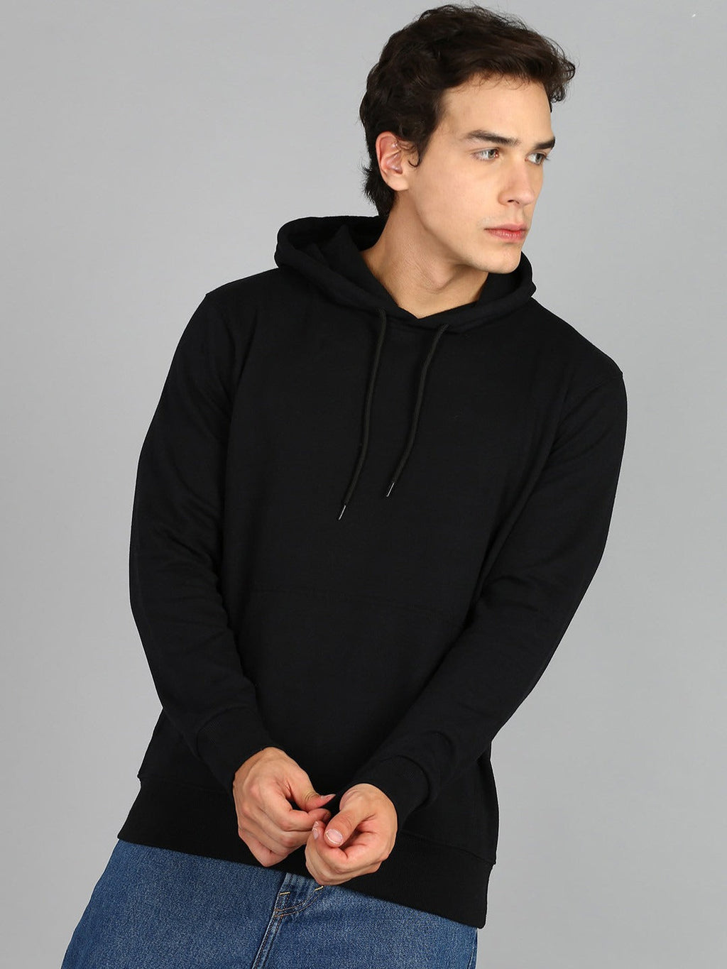 Men Hooded Sweatshirt – Cotton Fleece Pullover for Winter in Pakistan