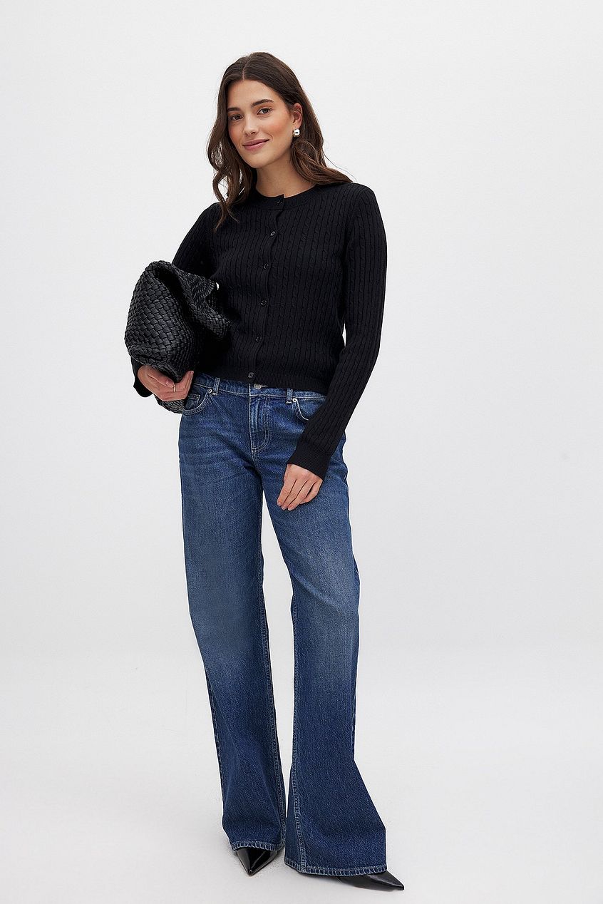 Women Low Waist Jeans – Trendy Low-Rise Hip-Hugger Denim for Pakistan | HARCHIZ