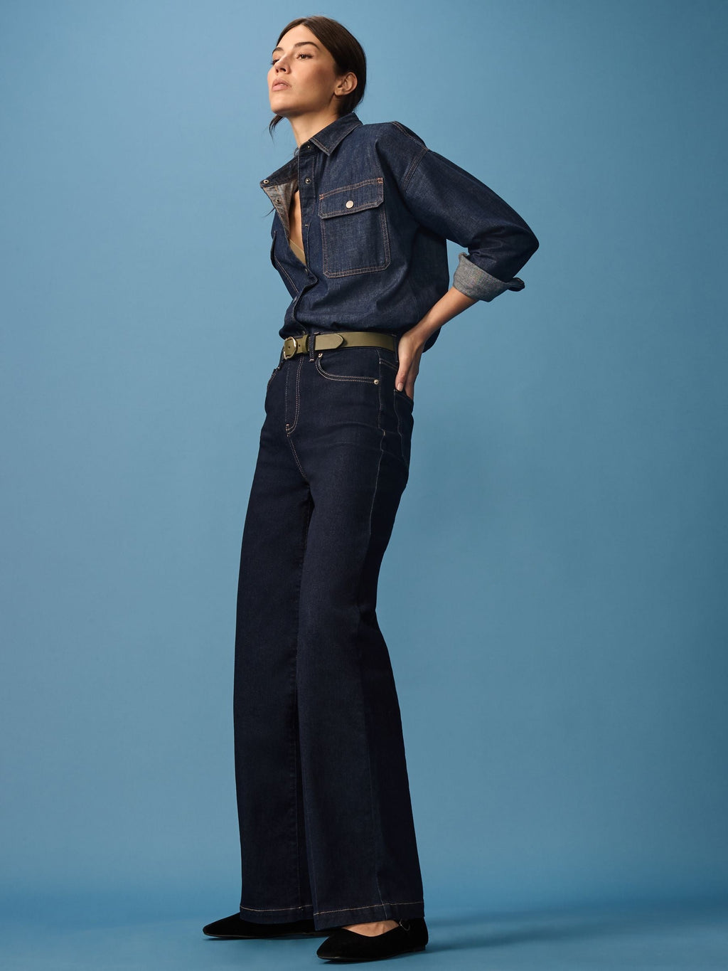 Women Rinse Blue Wide Leg Jeans – High Waist Loose Fit Denim for Everyday Wear in Pakistan | HARCHIZ