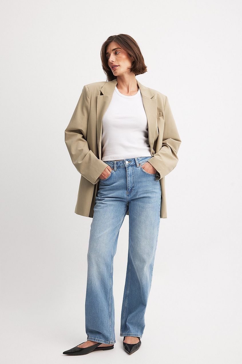 Women Straight High Waist Jeans – Classic High-Rise Straight Leg Denim for Pakistani Women | HARCHIZ