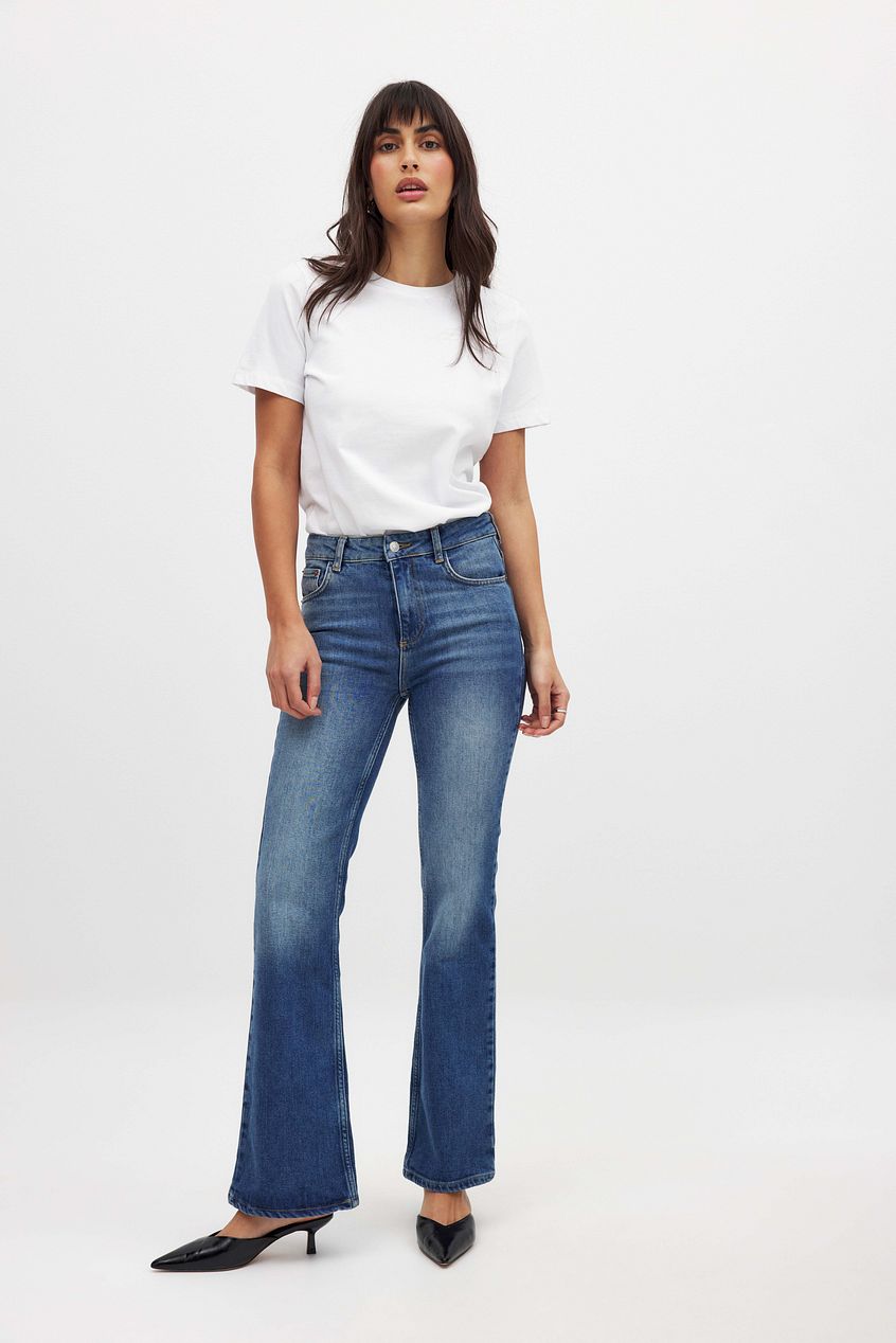Women High Waist Flared Denim – High Rise Flare Jeans, Vintage Revival for Pakistani Women | HARCHIZ