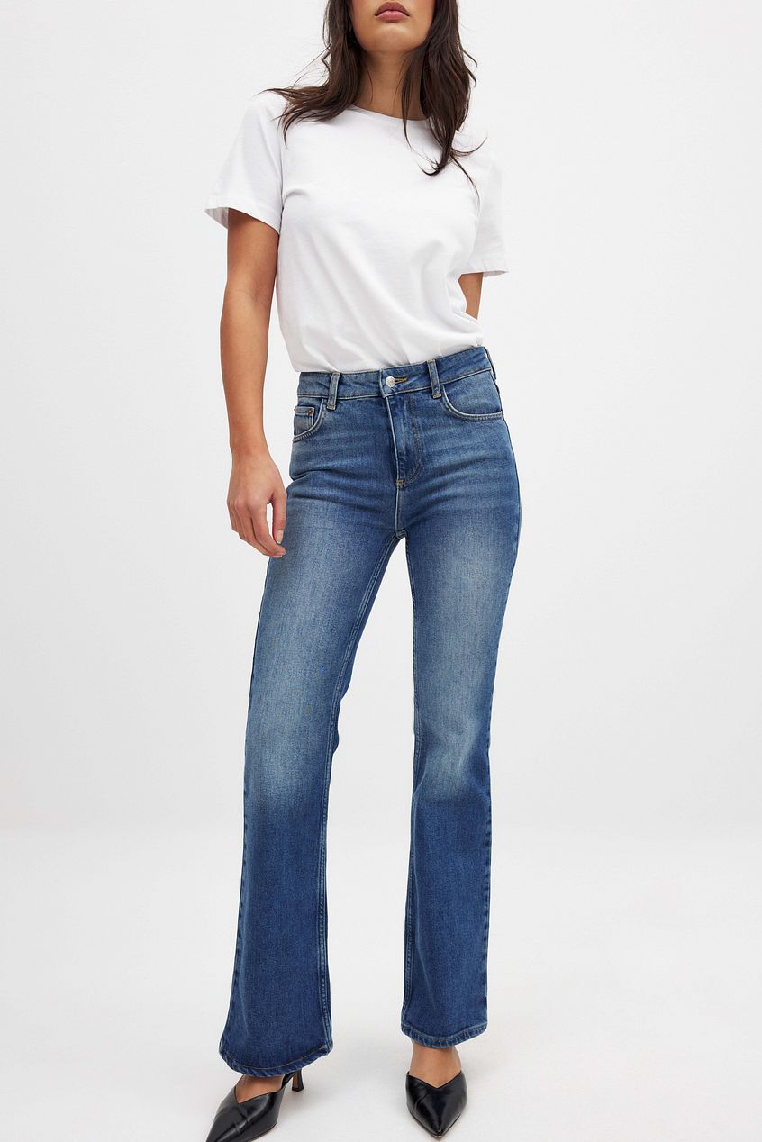 Women High Waist Flared Denim – High Rise Flare Jeans, Vintage Revival for Pakistani Women | HARCHIZ