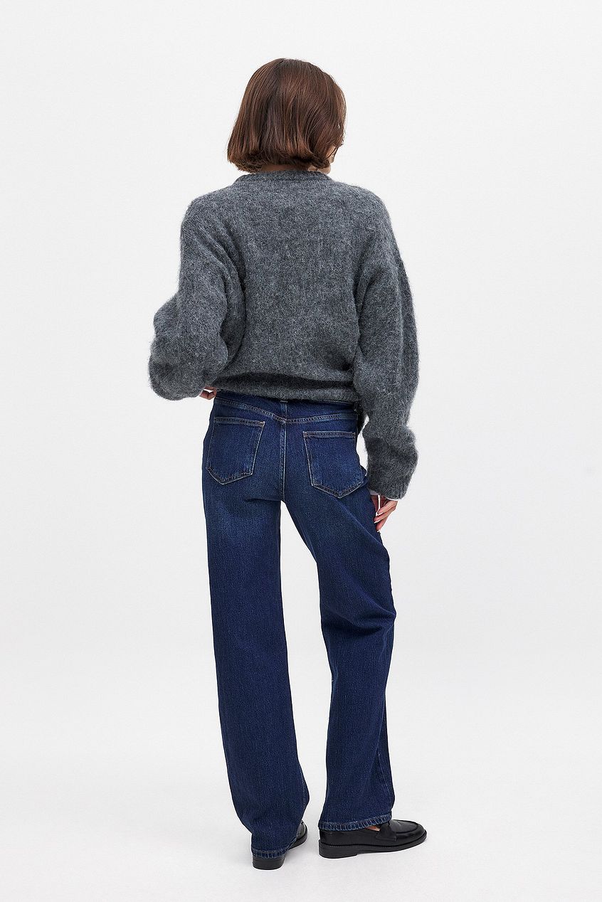 Women Straight High Waist Jeans – Timeless High-Rise Straight Leg Denim for Pakistani Women | HARCHIZ