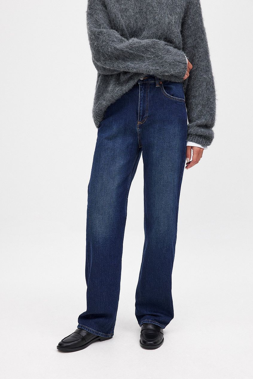 Women Straight High Waist Jeans – Timeless High-Rise Straight Leg Denim for Pakistani Women | HARCHIZ