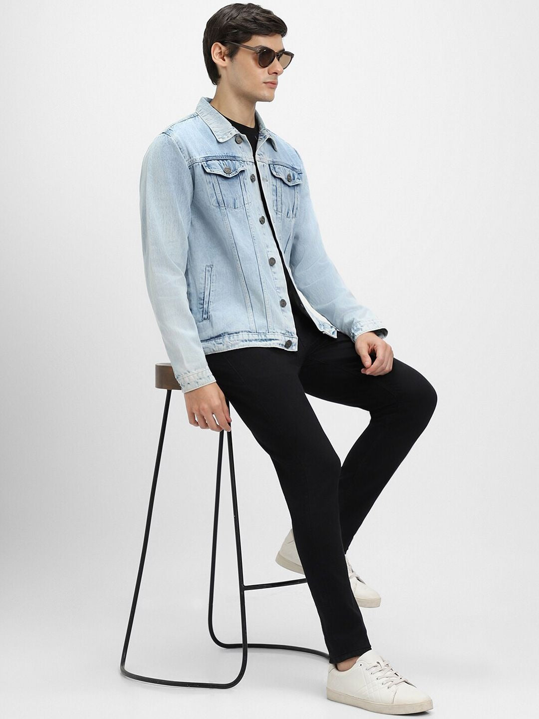 Washed Spread Collar Long Sleeves Denim Jacket for Men – Trendy, Breathable Outerwear for Pakistan | HARCHIZ