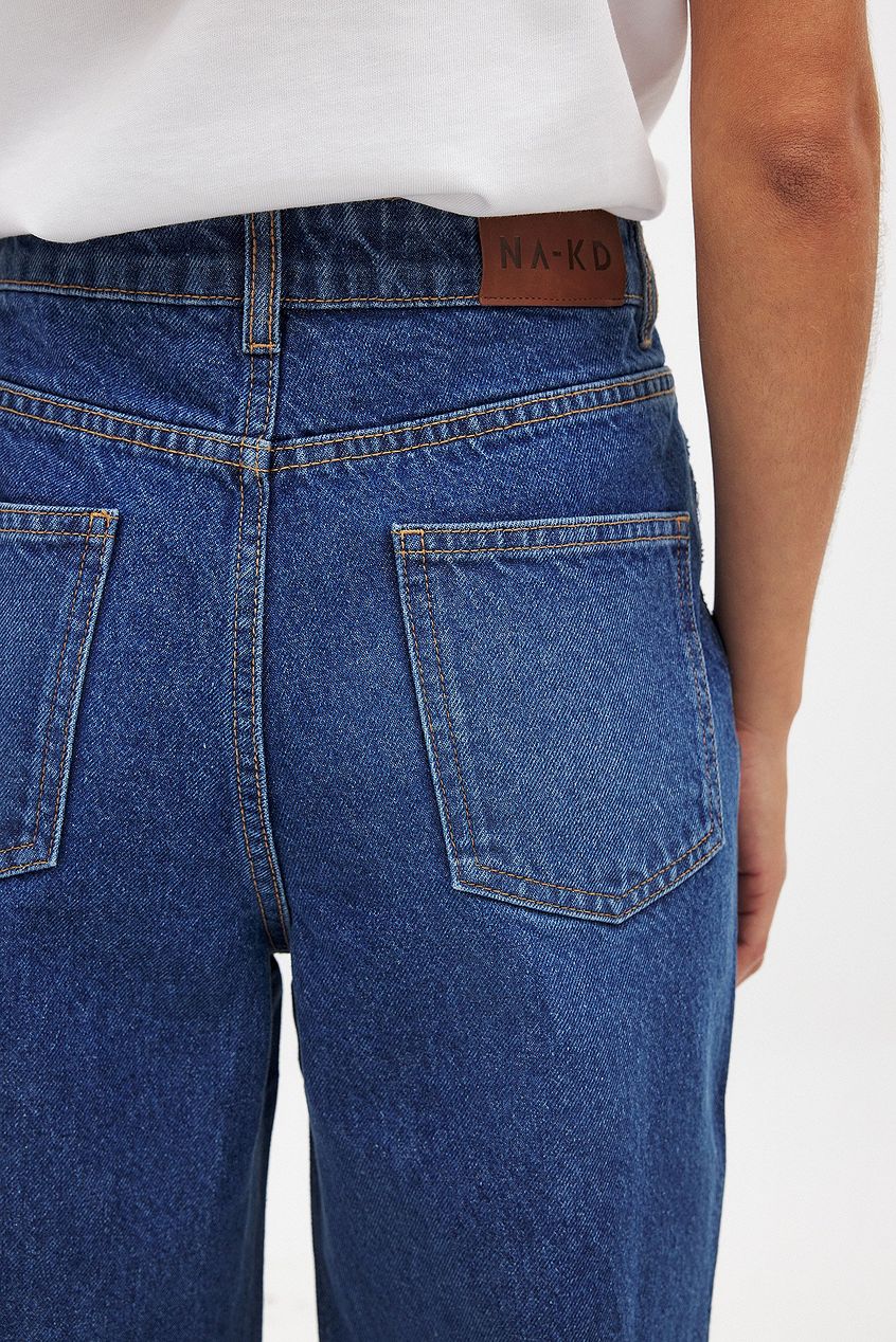 Women Cropped Scallop Detail Denim Jeans – Stylish Cropped Hem with Scalloped Edge | HARCHIZ