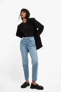 Women Mom High Waist Jeans – Comfortable High-Rise Retro Fit for Pakistan | DOCACCA