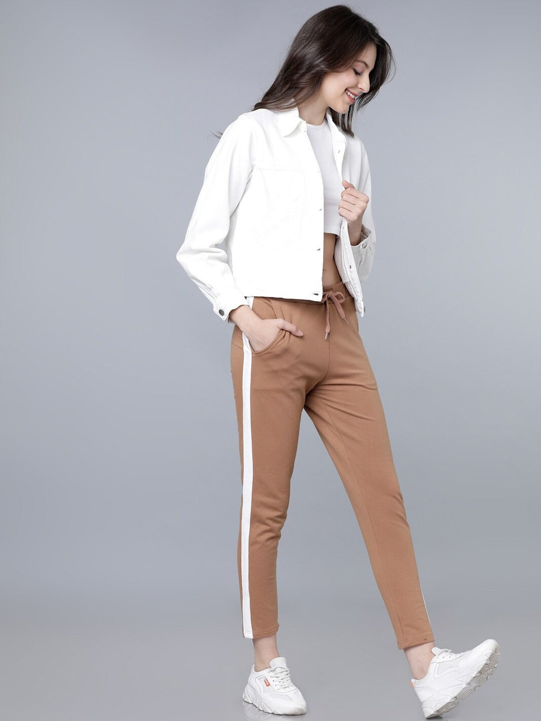 Women White Solid Crop Denim Jacket – Trendy Lightweight Layer for Pakistani Summers | HARCHIZ
