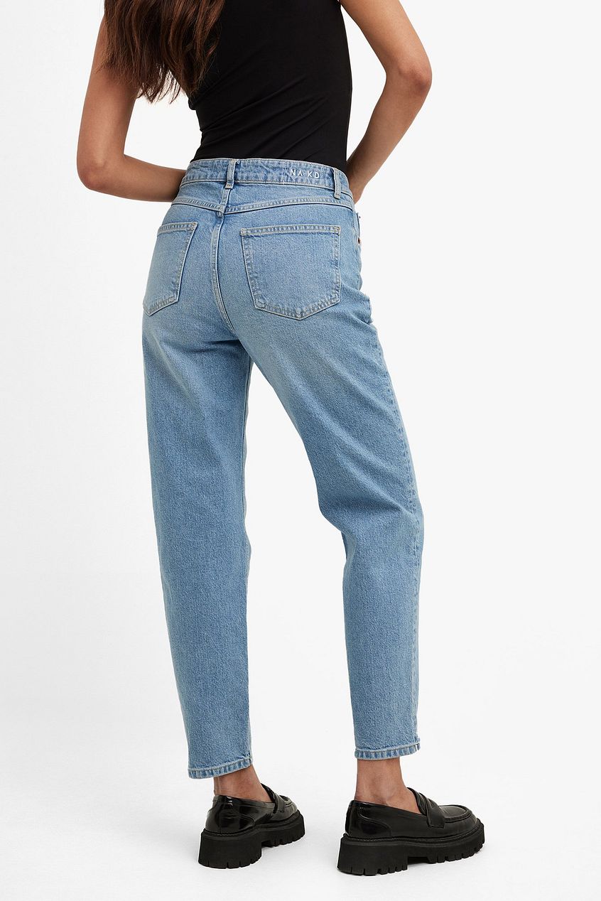 Women Mom High Waist Jeans – Comfortable High-Rise Retro Fit for Pakistan | HARCHIZ