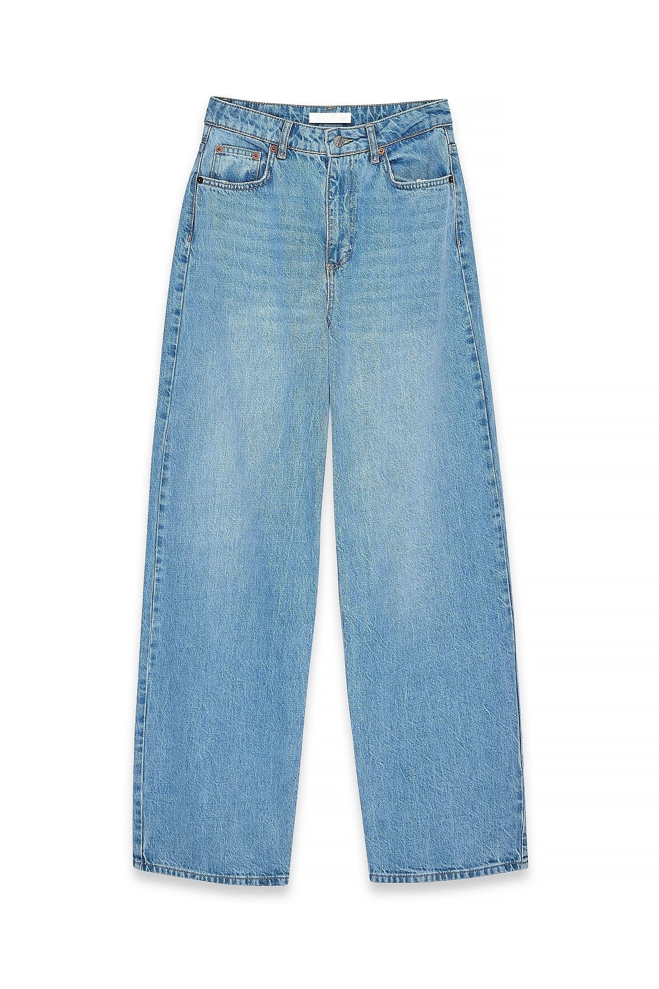 Wide High Waist Jeans for Women – Trendy, Comfortable & Flattering Fit | DOCACCA Pakistan