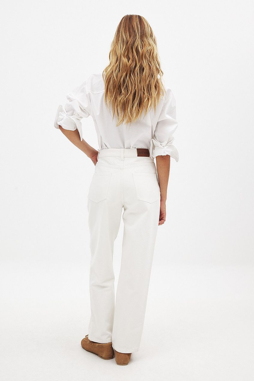 Women Cropped Scallop Detail Denim Jeans – Feminine Scallop Hem, Trendy Cropped Fit | HARCHIZ