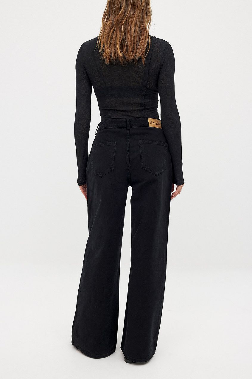 Women Wide Mid Waist Jeans – Mid-Rise Wide Leg Denim for Pakistani Women | HARCHIZ