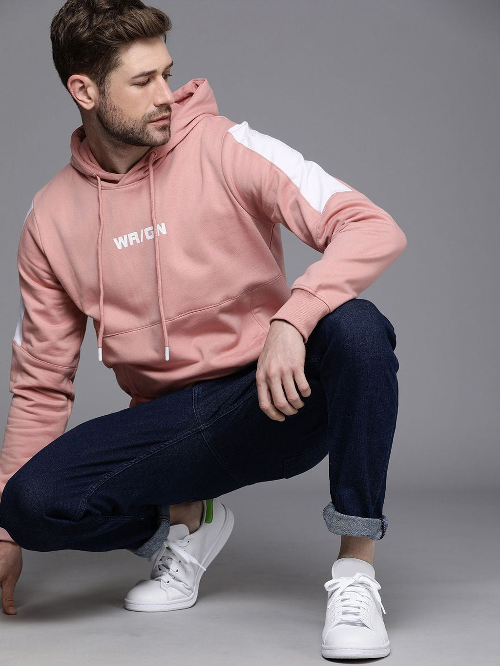 Men Pink Printed Hooded Pullover Sweatshirt – Stylish Cotton Hoodie for Winter in Pakistan | HARCHIZ