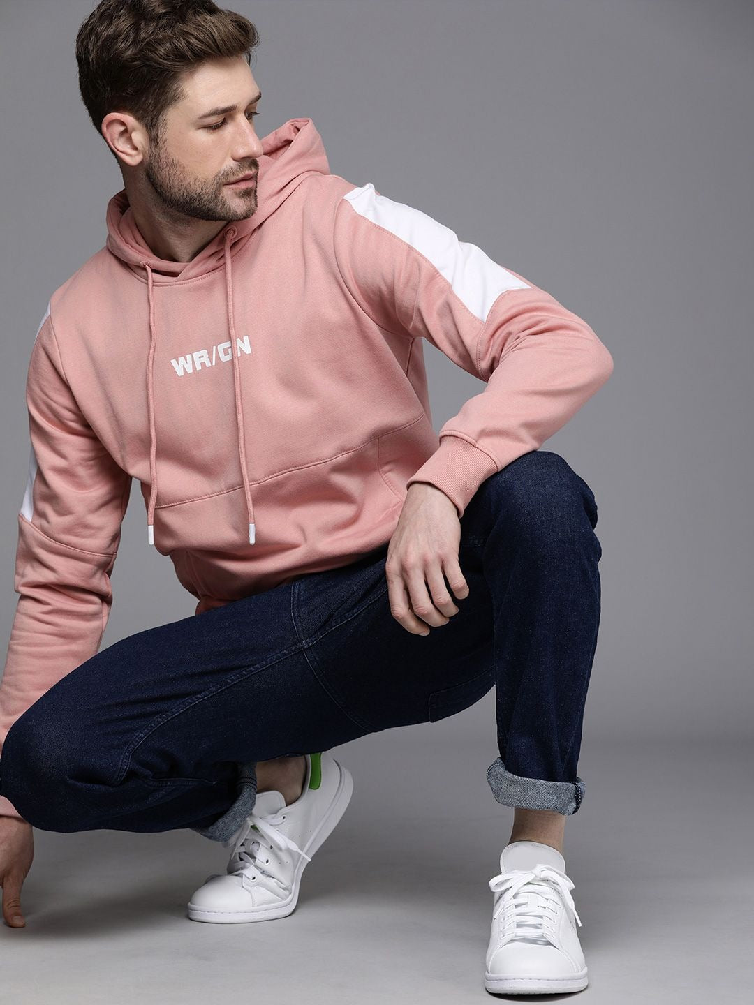 Men Pink Printed Hooded Pullover Sweatshirt – Stylish Cotton Hoodie for Winter in Pakistan | HARCHIZ
