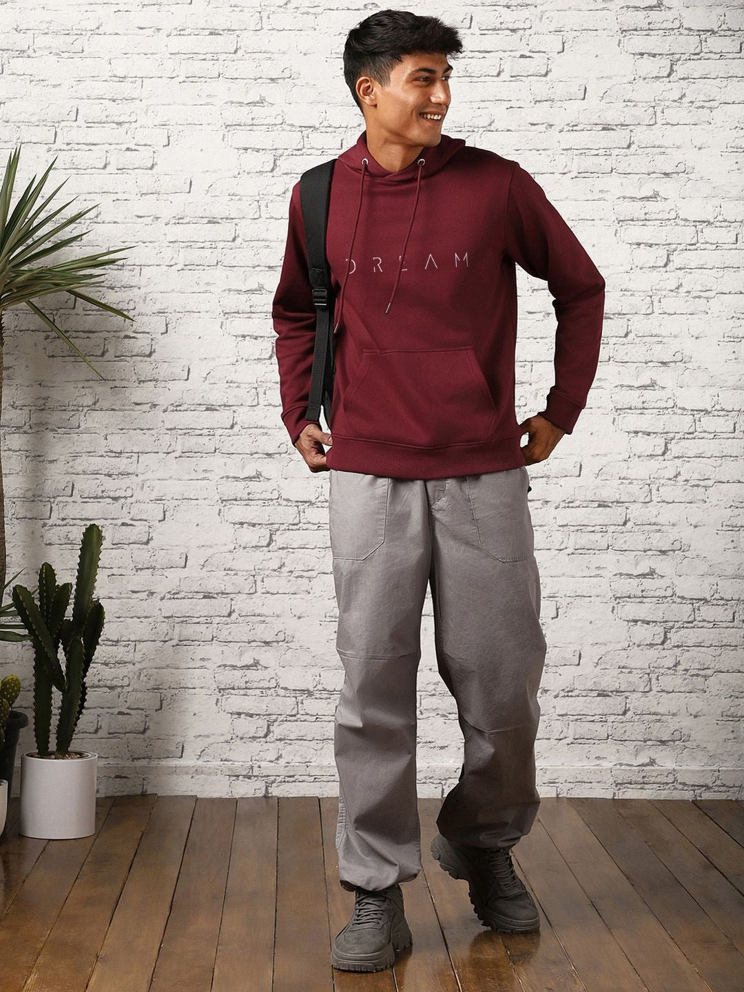 Men Printed Hooded Sweatshirt – Trendy Graphic Hoodies for Winter in Pakistan | HARCHIZ