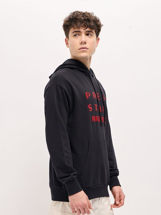 Men Hooded Pullover Sweatshirt – Comfortable & Stylish Winter Wear in Pakistan