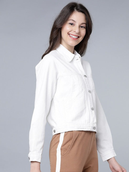 Women White Solid Crop Denim Jacket – Trendy Stylish Short Denim Layer for Everyday Wear in Pakistan | HARCHIZ