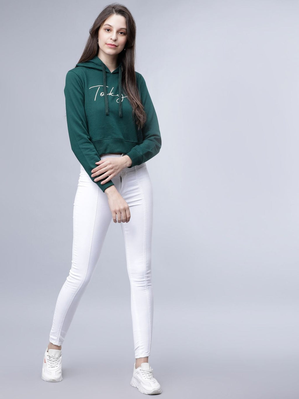 Women Green Printed Hooded Olive Green Hoodie – Stylish Winter Wear in Pakistan | HARCHIZ