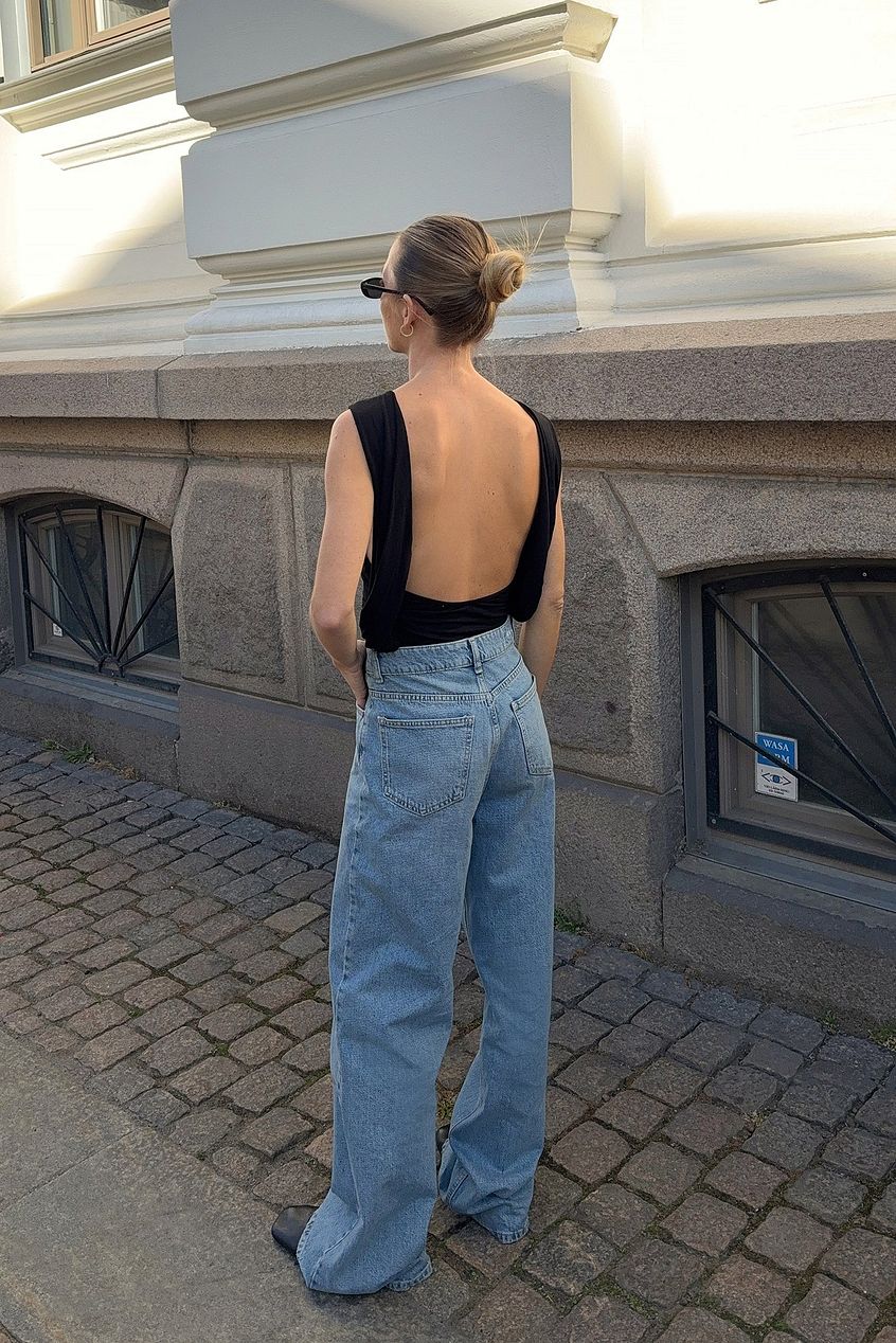 Wide High Waist Jeans for Women – Flattering High-Rise Wide-Leg Denim in Pakistan | HARCHIZ