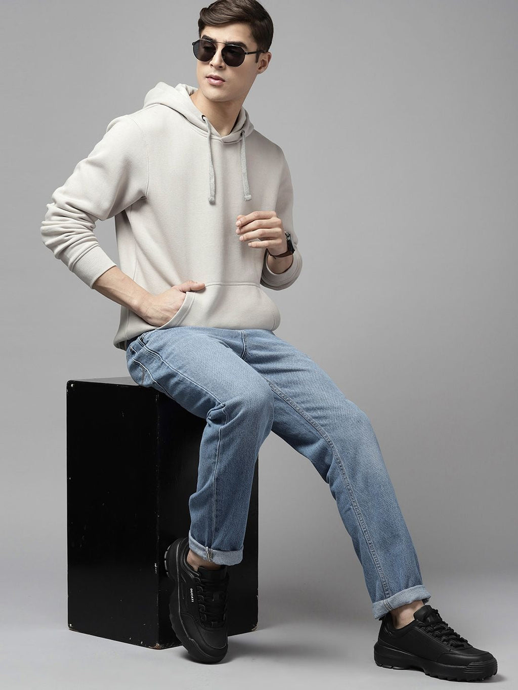 Men Solid Hooded Sweatshirt – Cotton Fleece Pullover Hoodie for Men in Pakistan | HARCHIZ