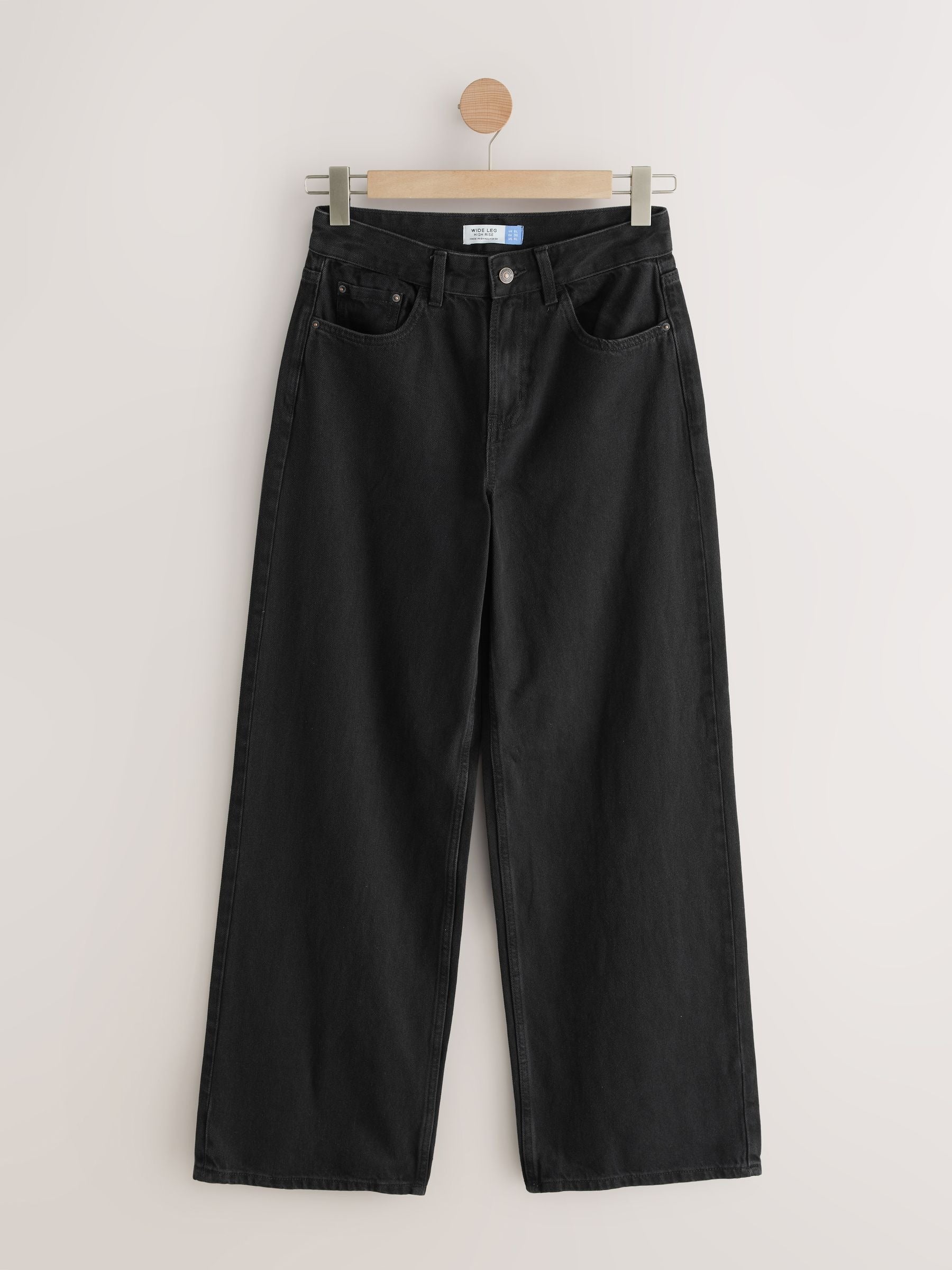 Women Black Wide Leg Jeans – Trendy High Waist Denim Pants for Pakistan | HARCHIZ