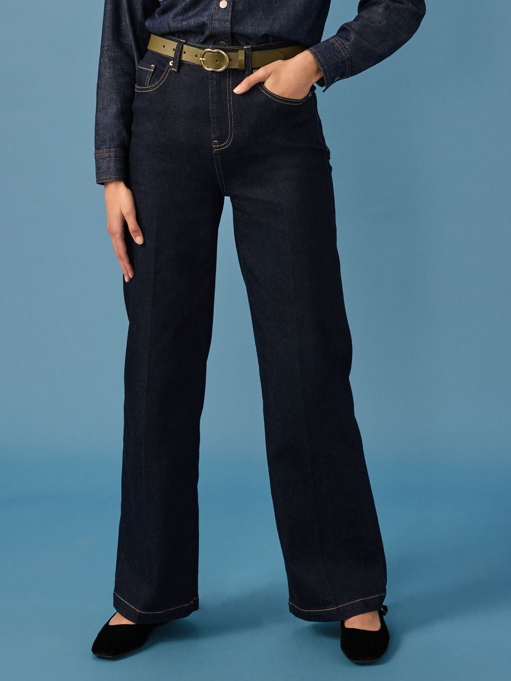 Women Rinse Blue Wide Leg Jeans – High Waist Loose Fit Denim for Everyday Wear in Pakistan | HARCHIZ