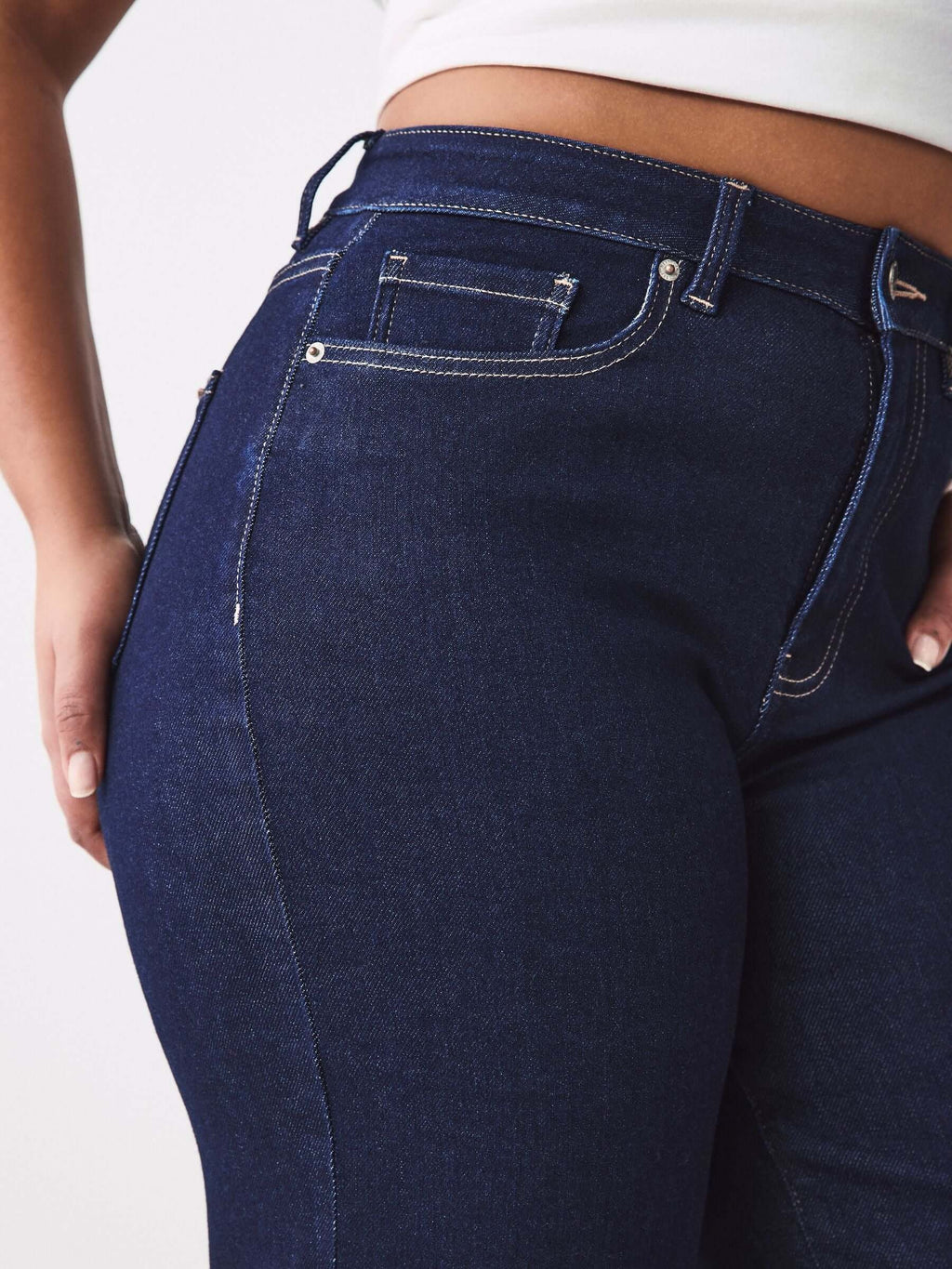 Women Rinse Hourglass Wide Leg Jeans – Trendy High-Waisted Cotton Denim for Pakistan | HARCHIZ