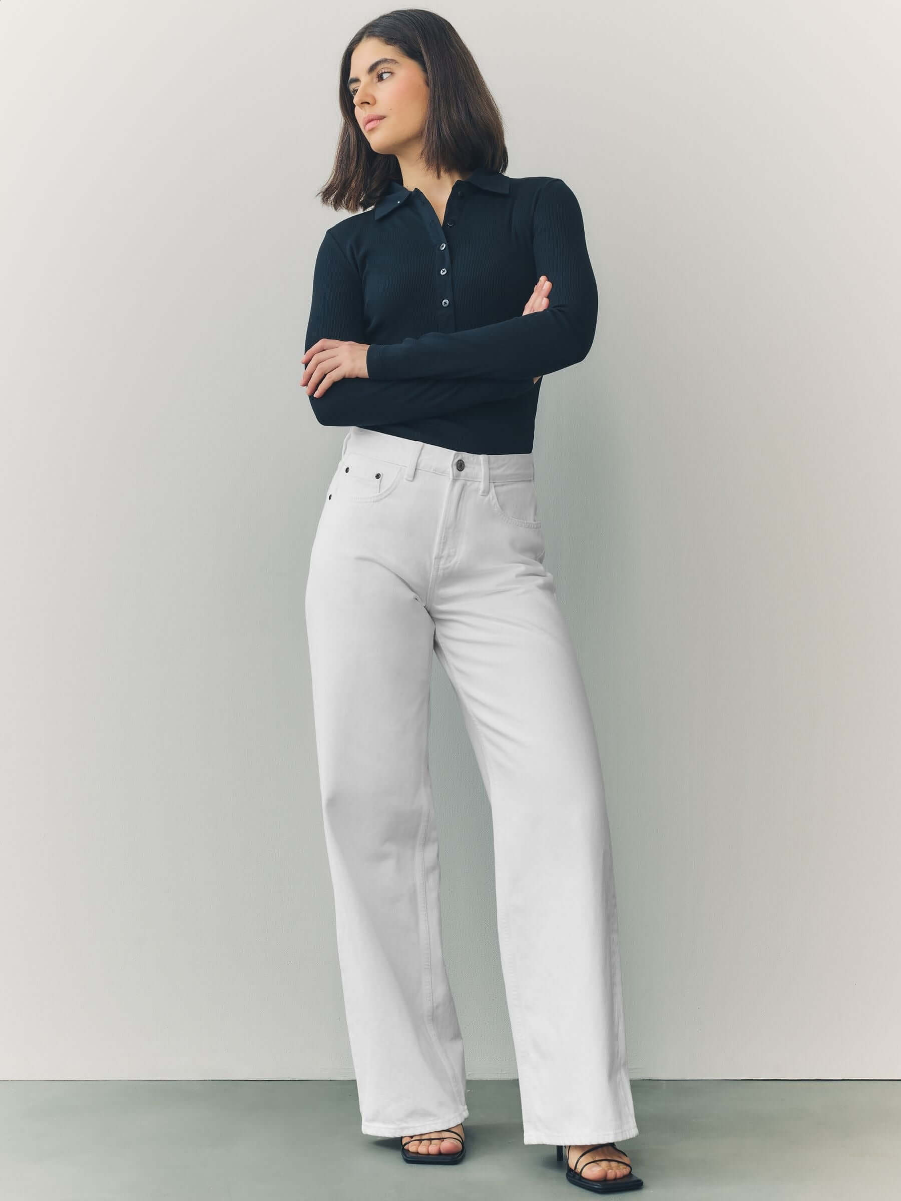 Women White Wide Leg Jeans – Elegant High Waisted Denim Pants for Stylish Outfits in Pakistan | HARCHIZ
