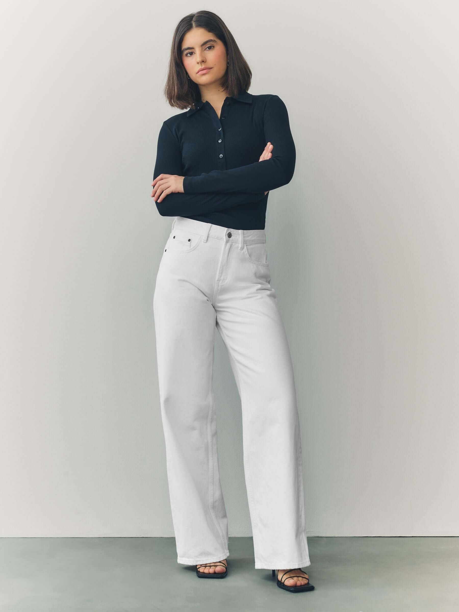 Women White Wide Leg Jeans – Elegant High Waisted Denim Pants for Stylish Outfits in Pakistan | HARCHIZ